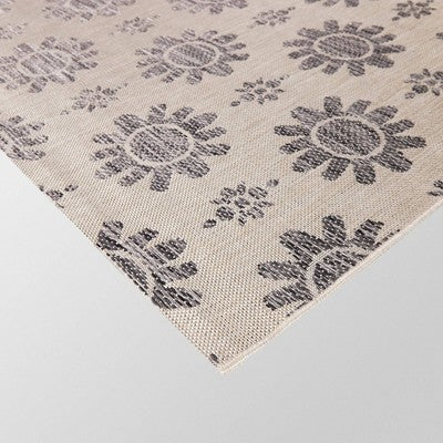  Dark Daisy Outdoor Rug Black - Opalhouse™